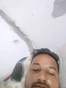 Snapshot of sumit_19 chatting on September 17, 2025, 8:33 pm sumit 19 online show from September 17, 2025, 8:33 pm