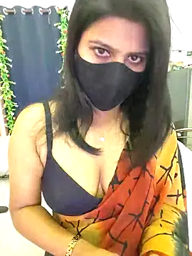 hoty sonali online show from October 5, 2025, 3:52 am