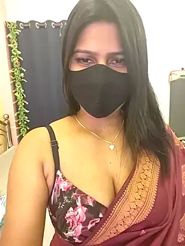 hoty sonali online show from October 8, 2025, 3:46 pm