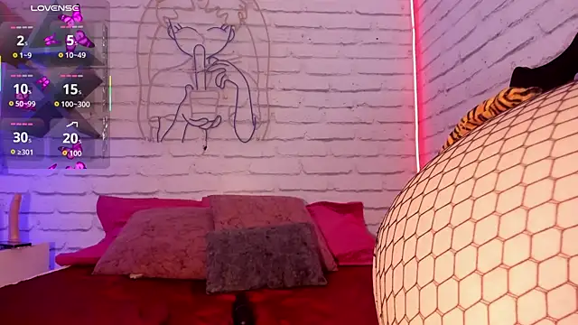 Snapshot of EllyMiller chatting on October 10, 2025, 3:07 am EllyMiller online show from October 10, 2025, 3:07 am