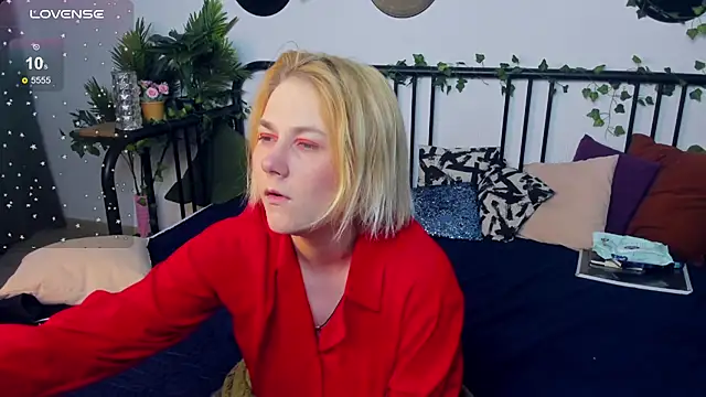 AliceMaurik online show from September 12, 2025, 8:14 am