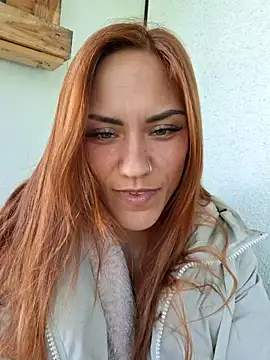 SlimBellaa online show from September 24, 2025, 9:16 am