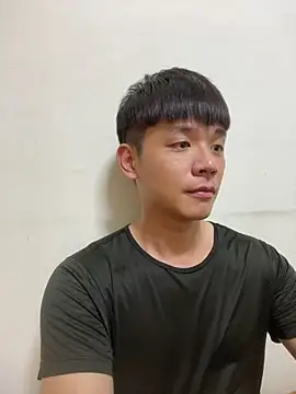 Snapshot of Foxfoxfox4 chatting on October 23, 2025, 2:49 pm Foxfoxfox4 online show from October 23, 2025, 2:49 pm