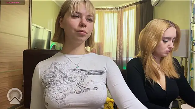 xxx sandra  online show from March 12, 2026, 2:21 pm