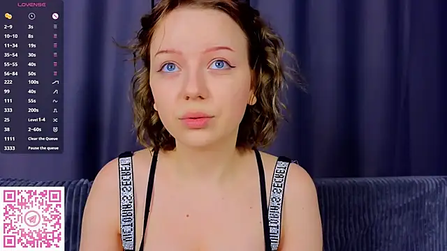 Snapshot of EmiliSaren chatting on September 10, 2025, 6:07 pm EmiliSaren online show from September 10, 2025, 6:07 pm