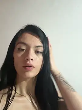 LiaCollings online show from February 13, 2026, 11:10 am