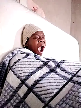 Snapshot of sexyhotchic93 chatting on October 17, 2025, 5:22 am sexyhotchic93 online show from October 17, 2025, 5:22 am