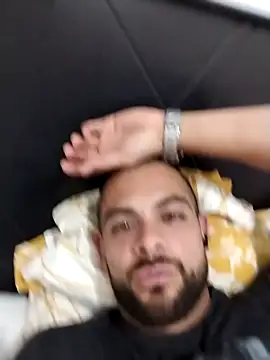 Riooo2210 online show from September 17, 2025, 4:36 am