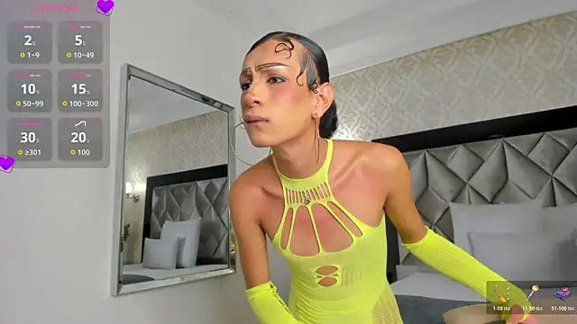 Snapshot of Layla_Mackenzie chatting on November 13, 2025, 4:05 am Layla Mackenzie online show from November 13, 2025, 4:05 am