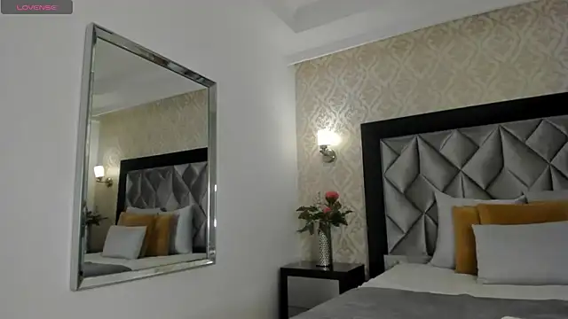 Snapshot of Layla_Mackenzie chatting on October 13, 2025, 12:45 am Layla Mackenzie online show from October 13, 2025, 12:45 am