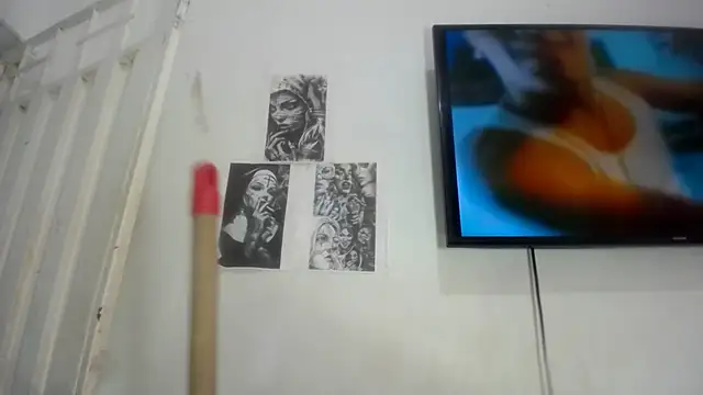 Snapshot of Foxy_Lovex chatting on September 19, 2025, 8:57 pm Foxy Lovex online show from September 19, 2025, 8:57 pm