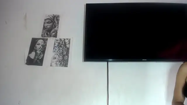 Snapshot of Foxy_Lovex chatting on October 4, 2025, 9:05 pm Foxy Lovex online show from October 4, 2025, 9:05 pm