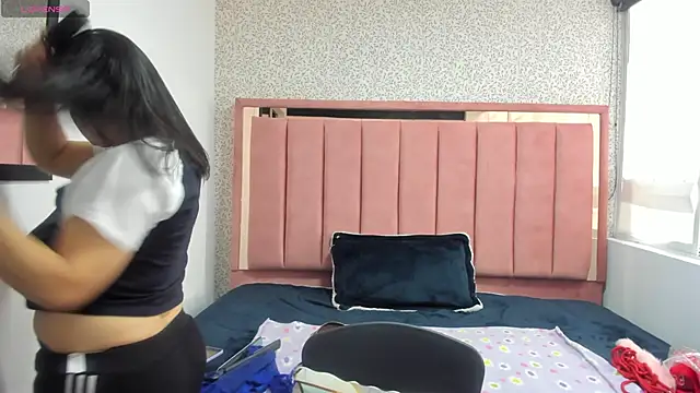 Snapshot of Barbara_fox__ chatting on February 10, 2026, 11:42 am Barbara fox online show from February 10, 2026, 11:42 am