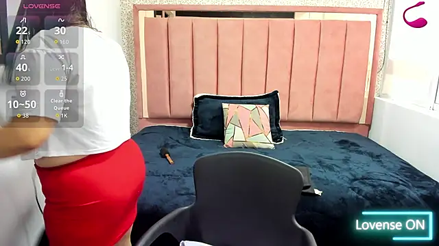 Snapshot of Barbara_fox__ chatting on February 18, 2026, 12:01 pm Barbara fox online show from February 18, 2026, 12:01 pm