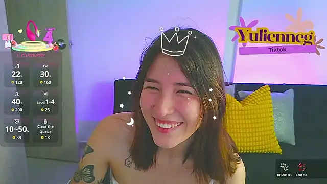 Yulienneg online show from February 11, 2026, 10:31 pm