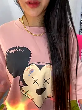 Snapshot of Sexlove_bb chatting on October 11, 2025, 5:08 am Sexlove bb online show from October 11, 2025, 5:08 am