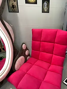 Snapshot of Sexlove_bb chatting on October 3, 2025, 4:47 am Sexlove bb online show from October 3, 2025, 4:47 am