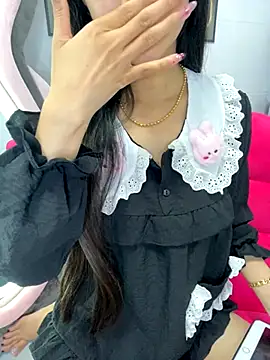 Snapshot of Sexlove_bb chatting on October 2, 2025, 1:53 am Sexlove bb online show from October 2, 2025, 1:53 am