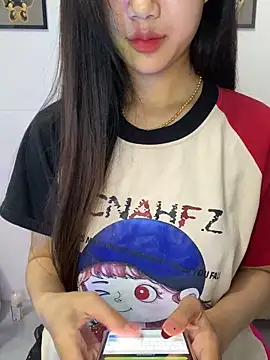 Snapshot of Sexlove_bb chatting on October 23, 2025, 10:30 pm Sexlove bb online show from October 23, 2025, 10:30 pm