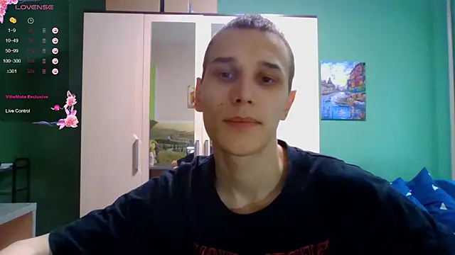 your   honeyy online show from April 4, 2026, 8:32 am