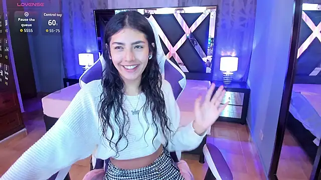 sweet-muse online show from September 26, 2025, 11:39 am