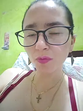 Linda Hot13 online show from September 26, 2025, 2:51 am