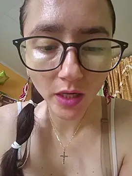 Linda Hot13 online show from September 20, 2025, 3:06 pm