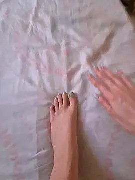 Linda Hot13 online show from September 22, 2025, 3:07 pm