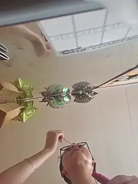 Linda Hot13 online show from October 3, 2025, 2:18 pm