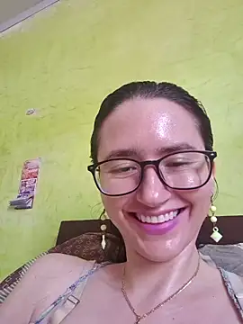 Linda Hot13 online show from September 12, 2025, 2:28 pm