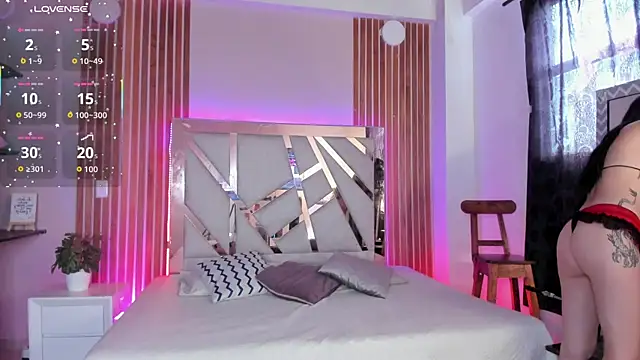 Snapshot of sweet_tamara_ chatting on September 17, 2025, 7:38 pm sweet tamara online show from September 17, 2025, 7:38 pm