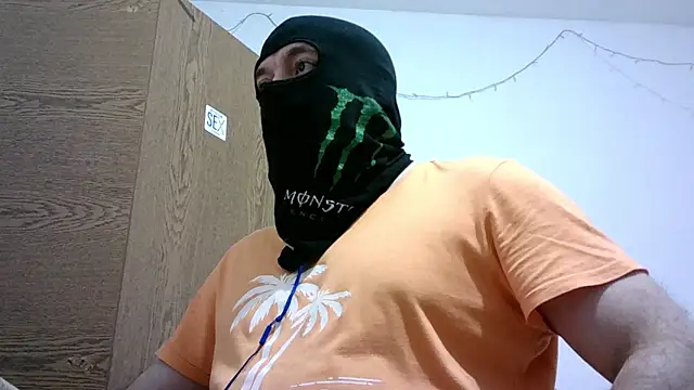 Snapshot of Black_Scorpion91 chatting on October 15, 2025, 5:54 pm Black Scorpion91 online show from October 15, 2025, 5:54 pm