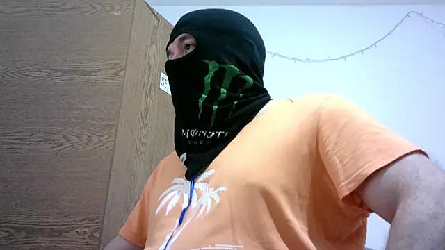 Snapshot of Black_Scorpion91 chatting on October 24, 2025, 5:34 pm Black Scorpion91 online show from October 24, 2025, 5:34 pm