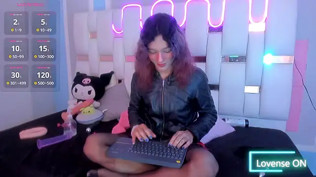 MilkWhore1 online show from January 13, 2026, 6:23 pm