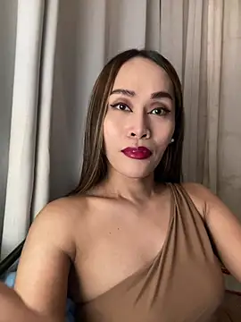 RomanticPearlTS online show from March 26, 2026, 1:42 pm