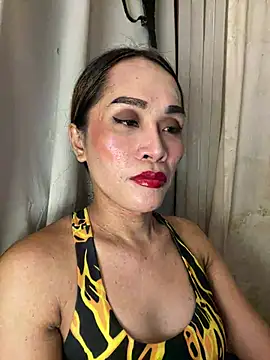 RomanticPearlTS online show from June 2, 2026, 1:44 pm