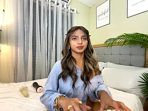 miss glenda online show from October 29, 2025, 11:14 pm