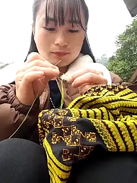 Sunyinn online show from October 31, 2025, 1:02 am