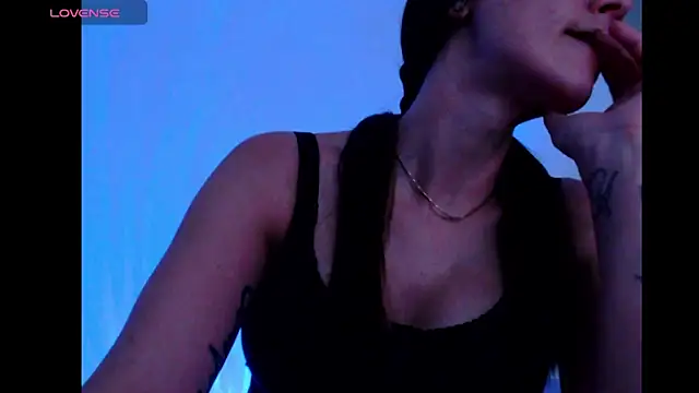 Snapshot of BritneyDivine chatting on October 7, 2025, 6:03 am BritneyDivine online show from October 7, 2025, 6:03 am