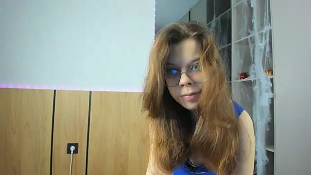 Snapshot of Xonalenei chatting on October 31, 2025, 8:16 pm Xonalenei online show from October 31, 2025, 8:16 pm