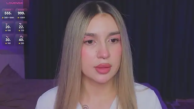 RoxyChill online show from September 28, 2025, 8:38 pm