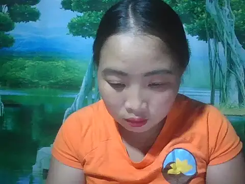Snapshot of PhamPhung chatting on October 2, 2025, 2:53 pm PhamPhung online show from October 2, 2025, 2:53 pm