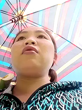 Snapshot of PhamPhung chatting on October 10, 2025, 2:56 am PhamPhung online show from October 10, 2025, 2:56 am