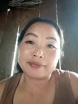 Snapshot of PhamPhung chatting on October 31, 2025, 3:14 am PhamPhung online show from October 31, 2025, 3:14 am