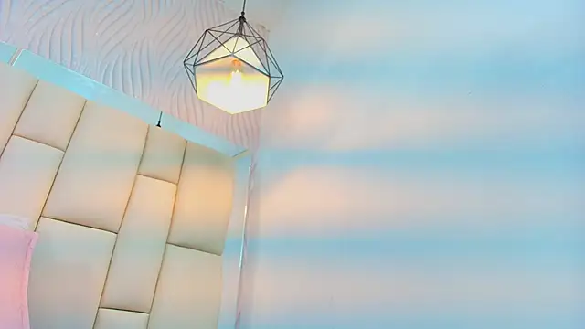 sweet amye online show from October 4, 2025, 7:04 pm