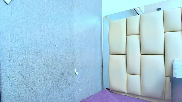 sweet amye online show from September 19, 2025, 7:07 pm