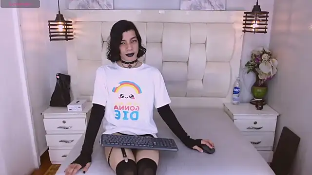 Snapshot of Atley_Dolly chatting on February 19, 2026, 10:40 pm Atley Dolly online show from February 19, 2026, 10:40 pm