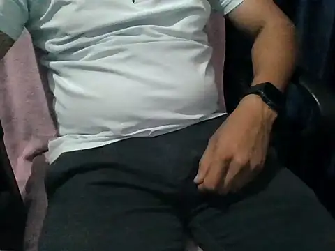 sexy boy hot lund online show from March 30, 2026, 9:55 am