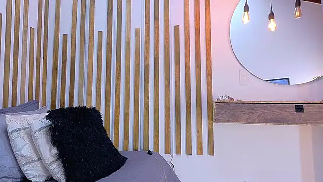 Snapshot of yorbymaxx chatting on February 24, 2026, 1:01 pm yorbymaxx online show from February 24, 2026, 1:01 pm