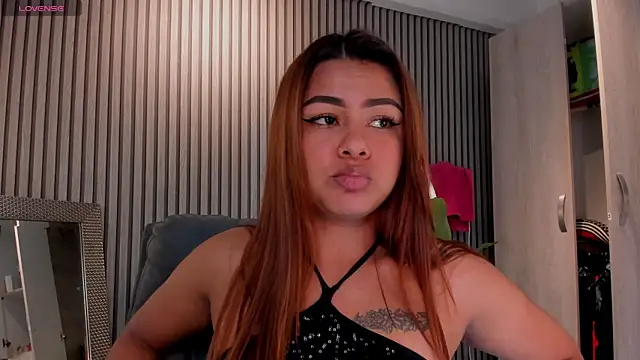 Missnaomi  online show from September 9, 2025, 6:23 am